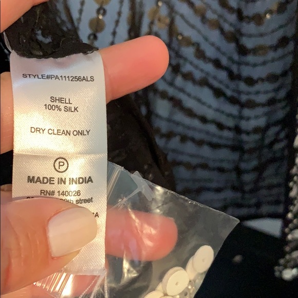 Parker sequence silk top with slightly open back - Picture 7 of 8